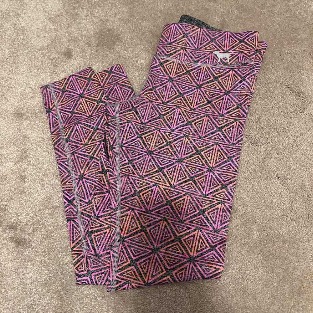 pink yoga leggings